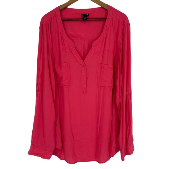 Torrid Roll Tab Sleeve V-Neck Blouse Women's Size 4X - Picture 1 of 7